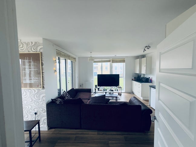 Short-Term Rental – Fully Furnished 1 Bedroom Apar Main Photo