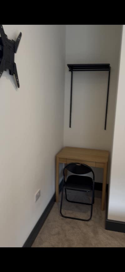 Furnished En-suite Available for rent  Main Photo