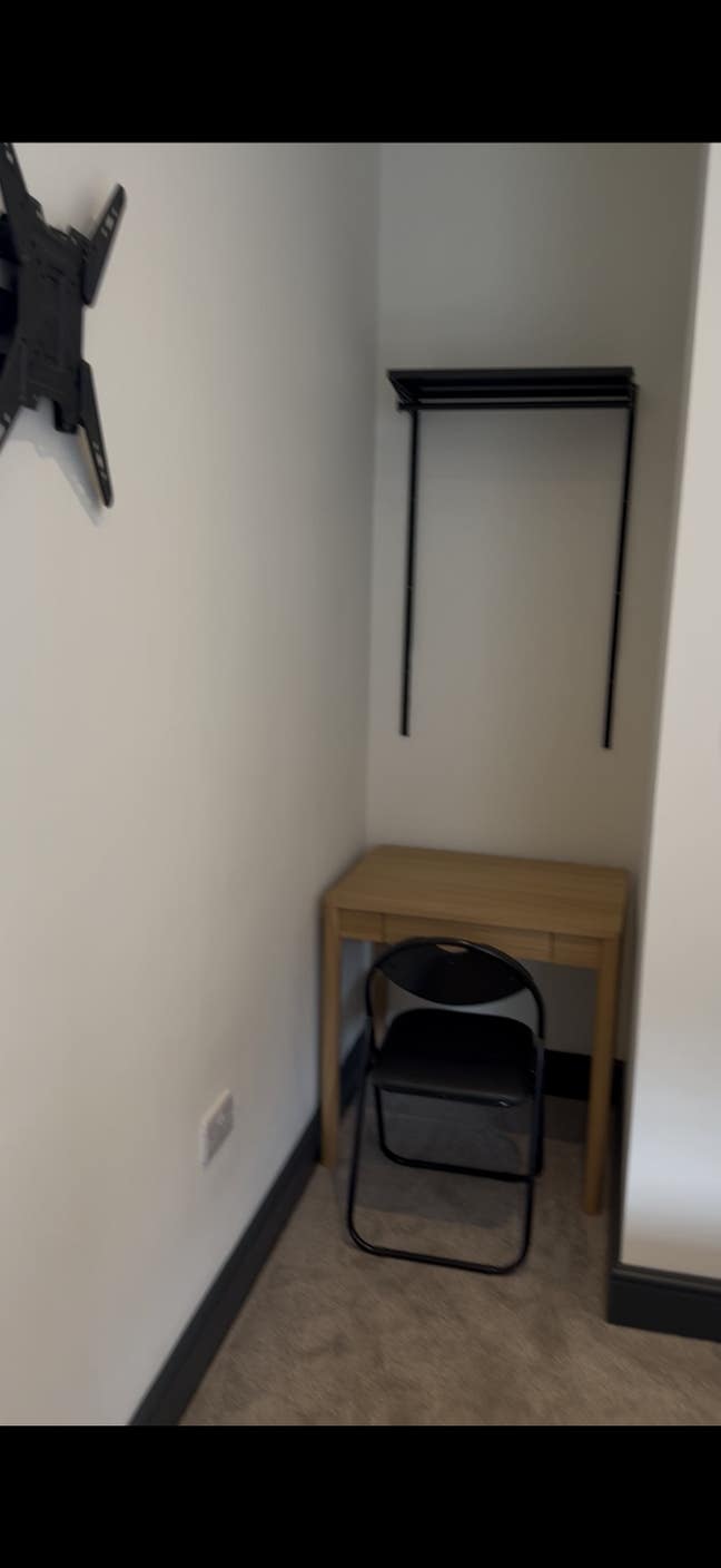 Furnished En-suite Available for rent  Main Photo