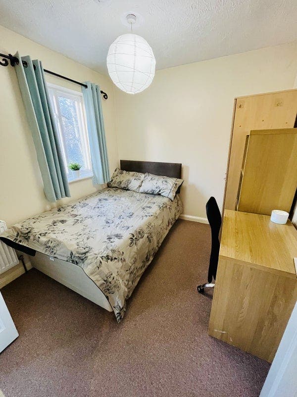 *En-Suite Double Room For Students* Main Photo