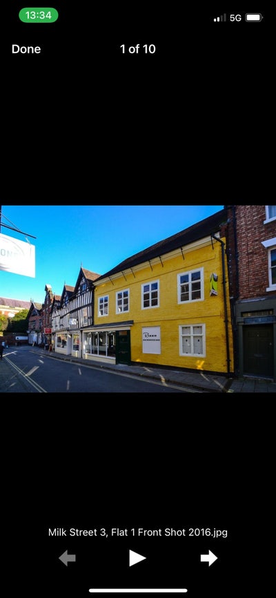 Looking for flatmate to renew tenancy with me Main Photo