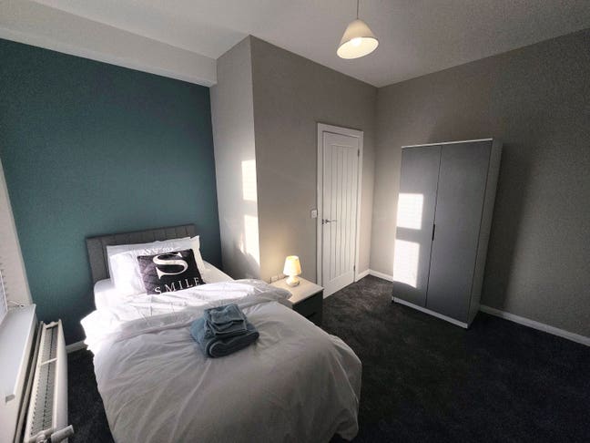 Four Modern En-Suite Rooms on Castle Street Main Photo