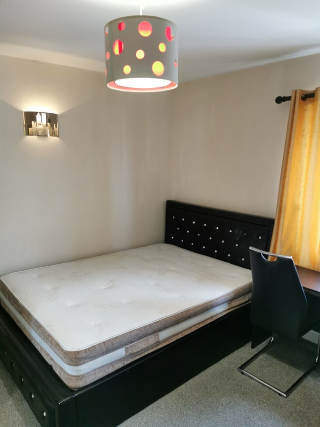Double room to rent Main Photo