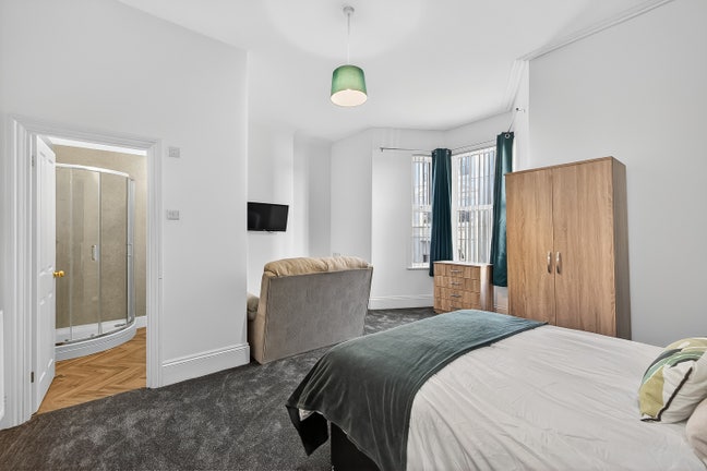 Gorgeous Ensuite Room By The Sea😍🌊 Main Photo