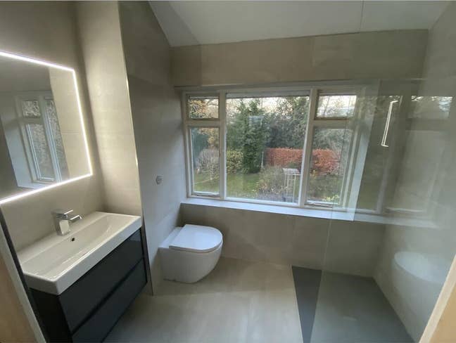 Double En Suite room in the centre of Bramhal Main Photo