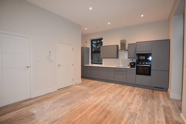 TO RENT: One Bedroom Apartment in Acton, W3 Main Photo