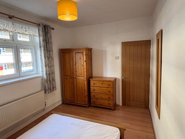 3 Bedroom Flat Share in SW2 Professional Main Photo