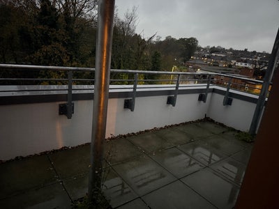 Double Room available in spacious two bedroom Flat Main Photo