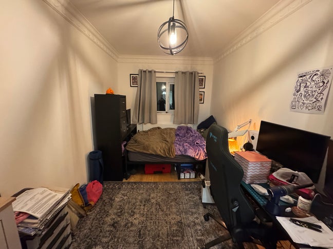 Double Room for Rent – Available 23rd December Main Photo