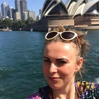 Professional Female seeks a double room Main Photo