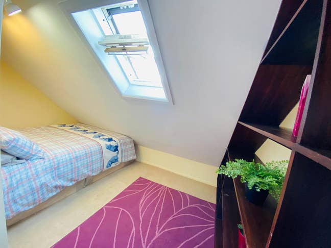 🌟 Private Attic Single Room in East Acton (Zone 2 Main Photo