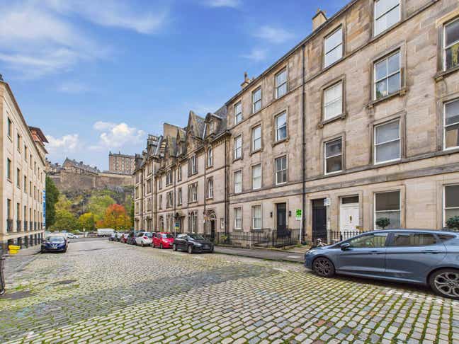 3 bed HMO flat 7 (3f1) Cornwall Street, Edinburgh Main Photo