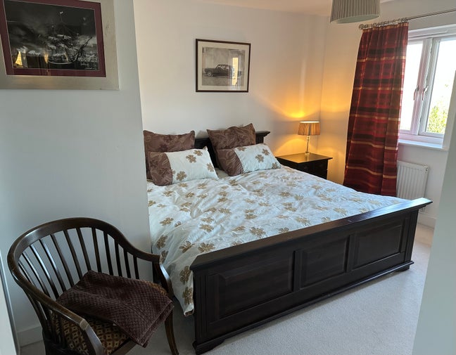 Room Available  Main Photo