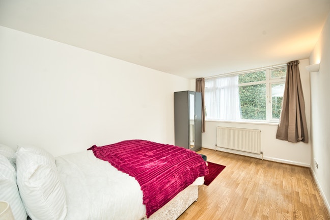 3 Rooms in a new apartment in Limehouse E1 Main Photo