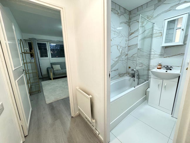 ***Stylish One Bedroom Flat To Rent, N7*** Main Photo