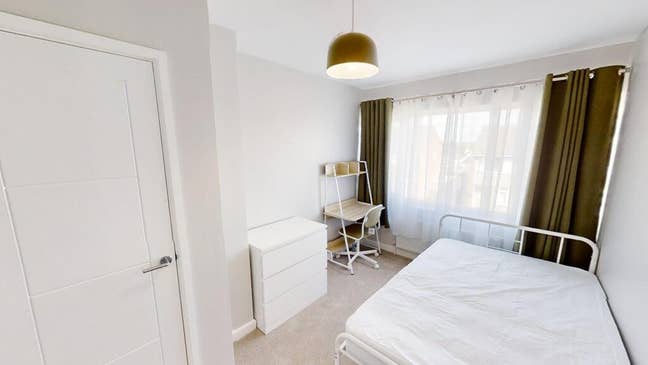 2 Beautiful Rooms Available - Discount! | BRISTOL Main Photo