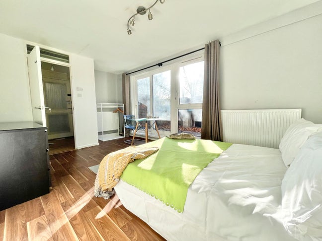 Huge RMs Caledonian & Holloway RD Finsbury PRK N7☎ Main Photo