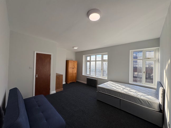 Studio Style Room to rent in Norwich - NR1  Main Photo