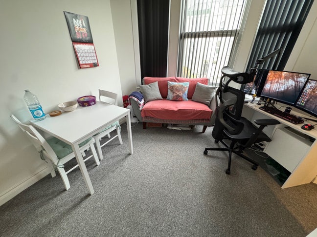 1 Bedroom Flat near Mutley  Main Photo