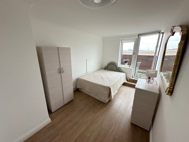 ROOM + balcony with panoramic views to city Main Photo