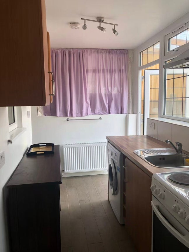 A cosy and comfortable 2 bedroom flat  Main Photo