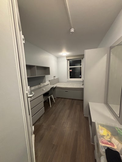 En-suite Room in iQ Tufnell House – 9th Floor Main Photo