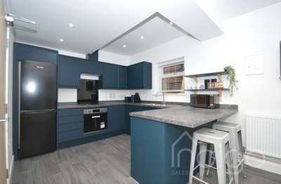 ✨ Modern En-Suite Rooms, Penkhull 💌 Main Photo