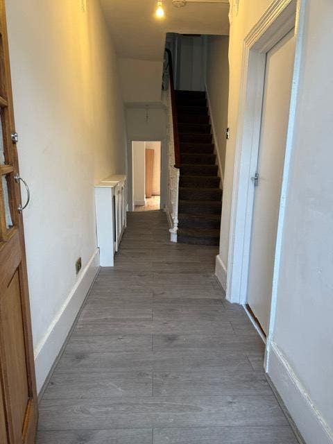 5+ Bed Property to Let in Balham (room by room) Main Photo