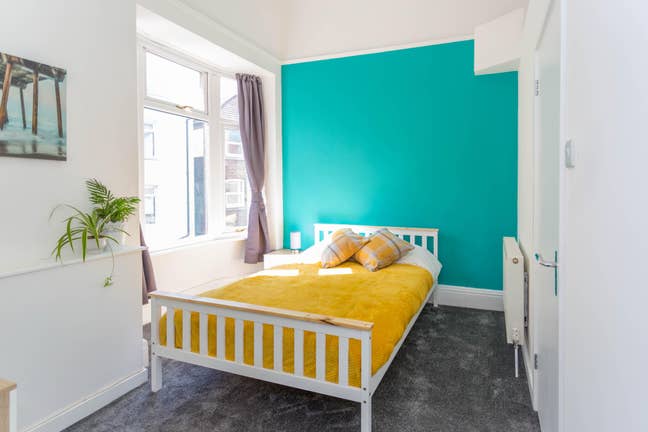 En-Suite Double Room in Southsea  Main Photo