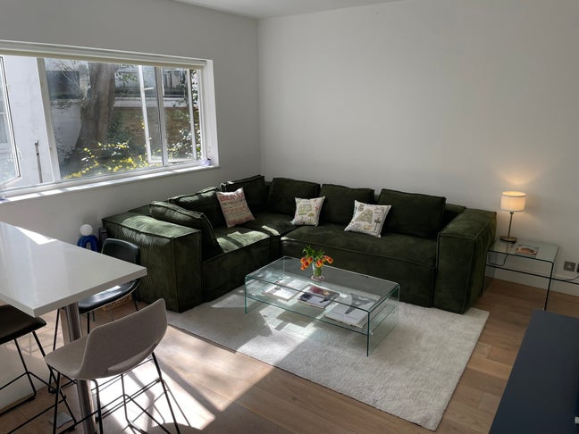 Stylish 1-bed flat in heart of Chelsea  Main Photo