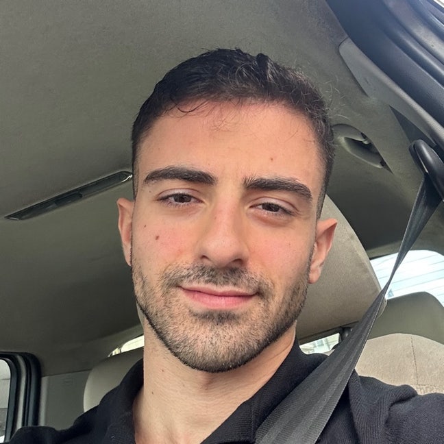 Looking for a flatmate Main Photo