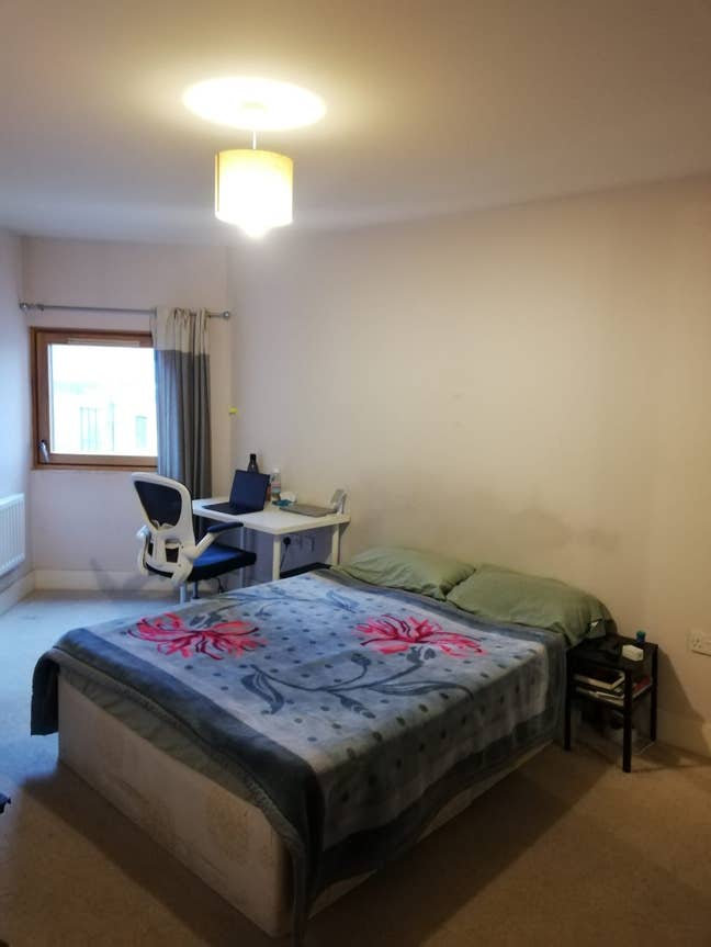 Spacious Double Room in Modern Flat - Canary Wharf Main Photo