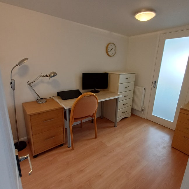 Double Bedroom, en-suite and separate office Main Photo