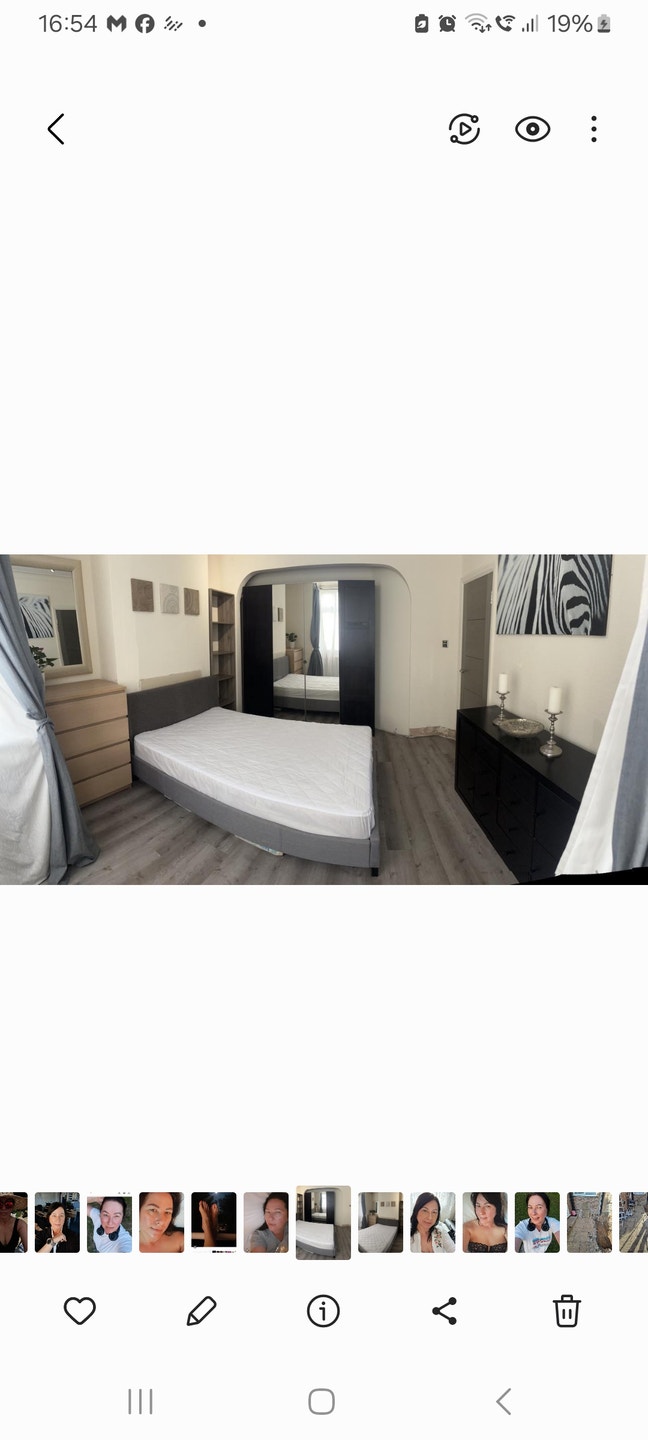 Master bedroom  Main Photo