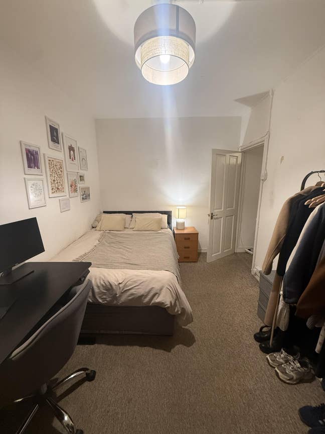 Double Room near London Bridge Main Photo