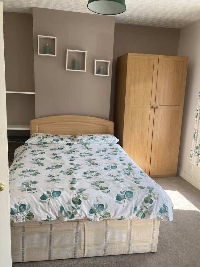 Lovely, Large, Stylish Double Rooms Available  Main Photo
