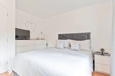 Clean & Modern House Share in Newport  Main Photo