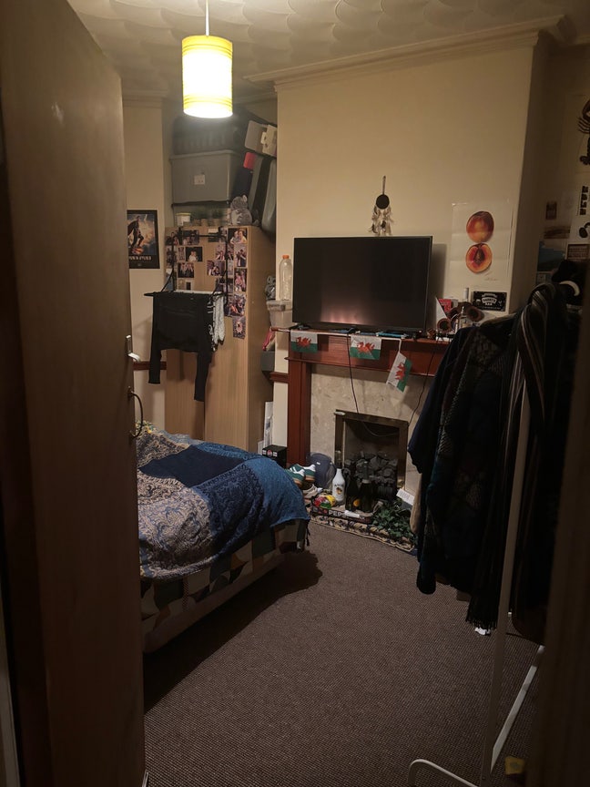 Cathays room available  Main Photo