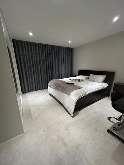 Double room with own bathroom by Southwark station Main Photo