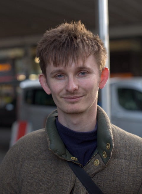 Advertising Creative — Looking for a New Place Main Photo