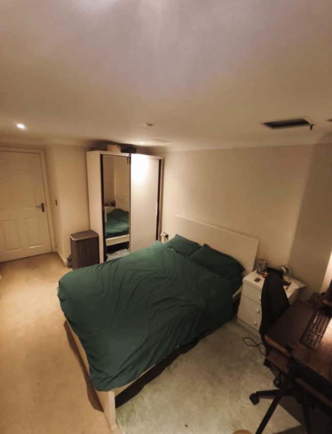 Large Double Room at Clapham Junction  Main Photo