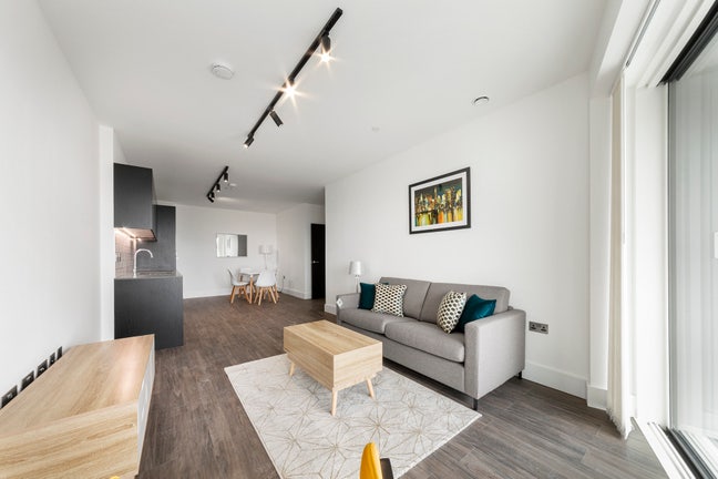 Modern 2 bed 1 bath flat in North Acton Main Photo