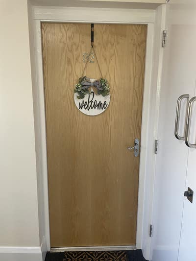 Furnished double room with en-suite  Main Photo