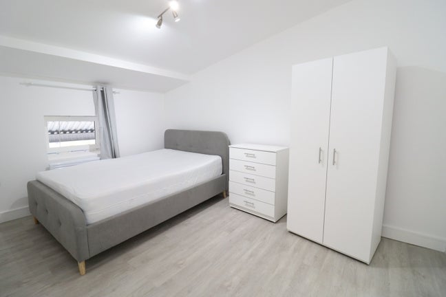 ✨ Bright Double Room Available in Maida Vale Main Photo