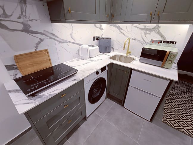 Modern Studio Flat near Centre MK, Newport Pagnell Main Photo