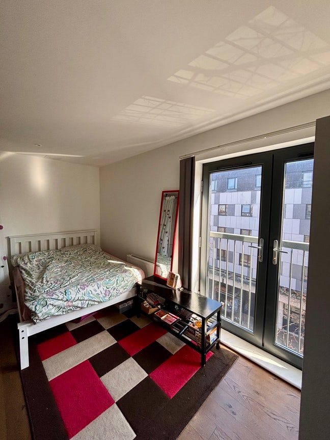 Room for rent Main Photo