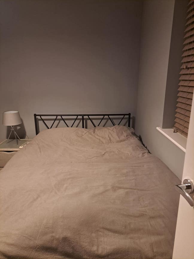 Double room in family home in woodlands Brickhill  Main Photo