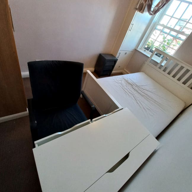 Double Bed Room  Main Photo