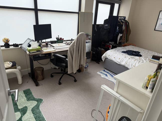 Large Double Room in Friendly Furnished 3 Bed  Main Photo