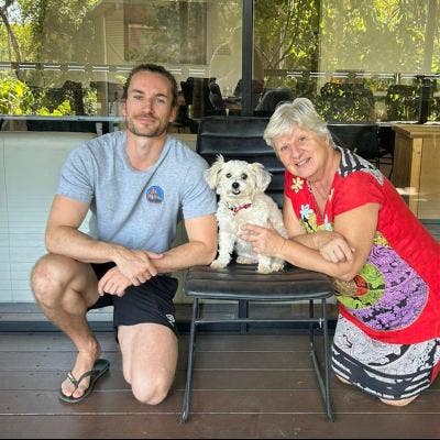 I am a professional male aged 33. I am lookin... Main Photo